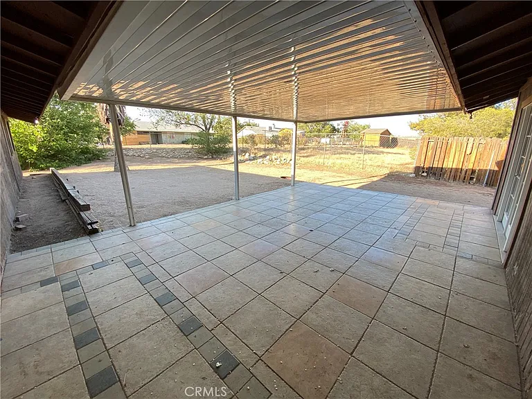 18746 Rock Springs Rd — Photo 20