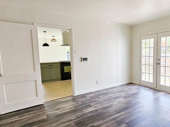 2nd image of 4420 Stadium Dr
