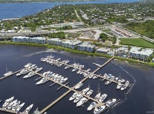 275 NW Flagler Ave APT 401, Stuart, FL 34994