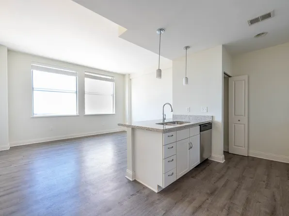Penn Street Tower Apartments