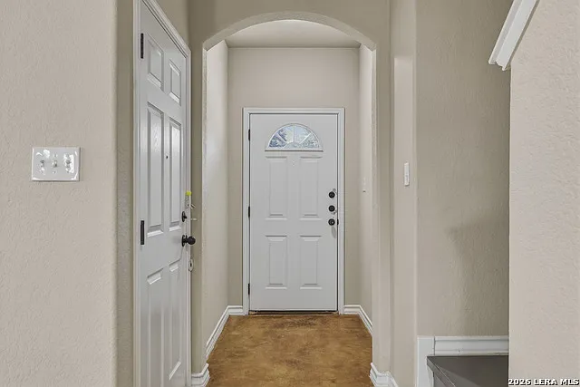 Building Photo - 5005 Flipper Dr