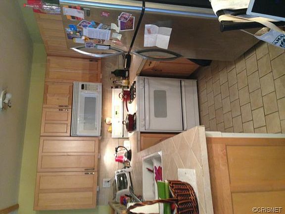 4th image of 18530 Hatteras St Unit 340
