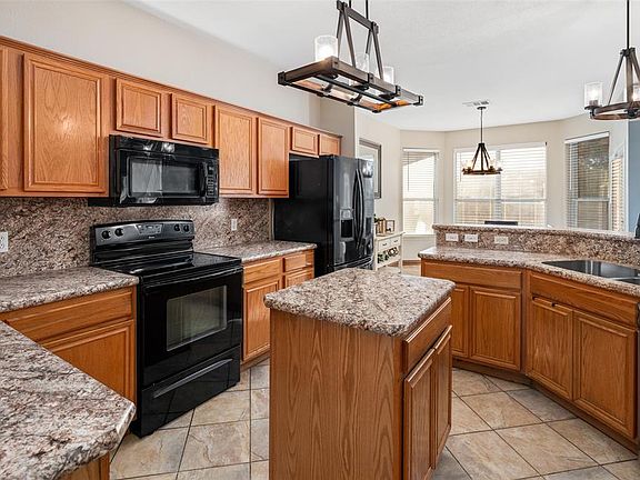 5th image of 3403 Sewell Dr