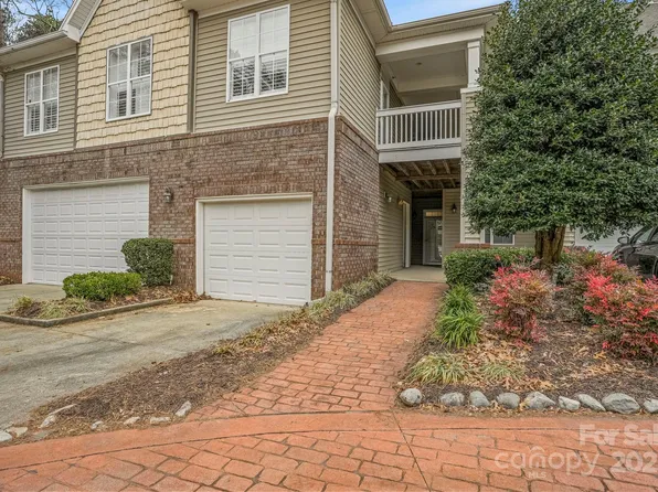 8905 Rosalyn Glen Rd, Cornelius, NC 28031