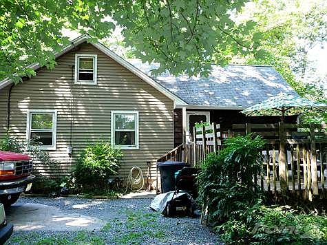Cute Cottage is waiting for some TLC