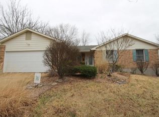 2779 Bloomfield Dr, Saint Louis, MO