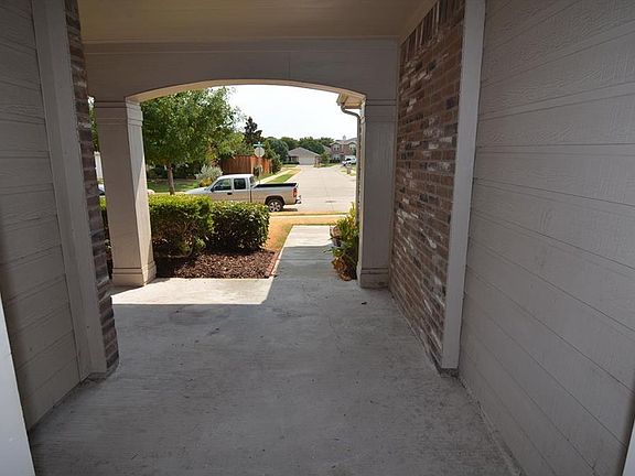 4th image of 2717 Morningside Dr