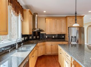 5174 Whispering Springs Dr, Mason, OH 45040