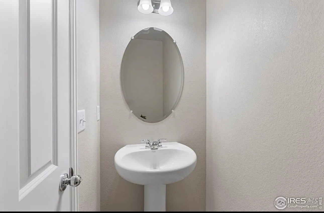 3 bed, 2.5 bath, 1643 sqft, $850 — Photo 3