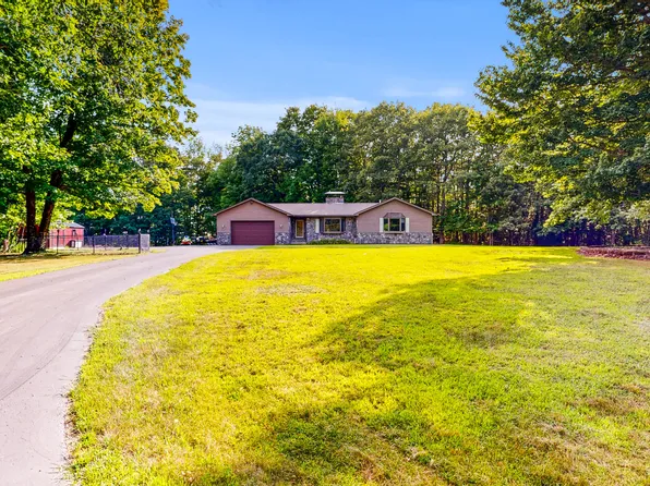 5 Acorn Lane, Lewiston, ME 04240