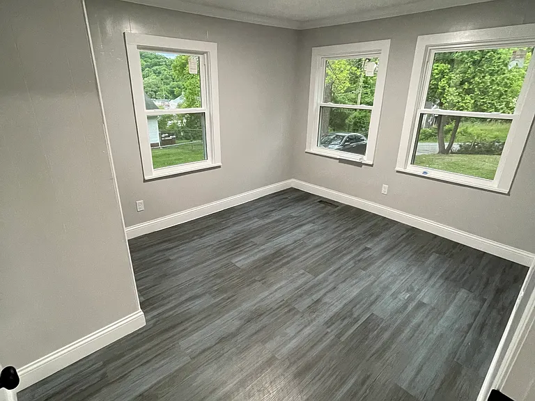 609 Ledford St — Photo 17
