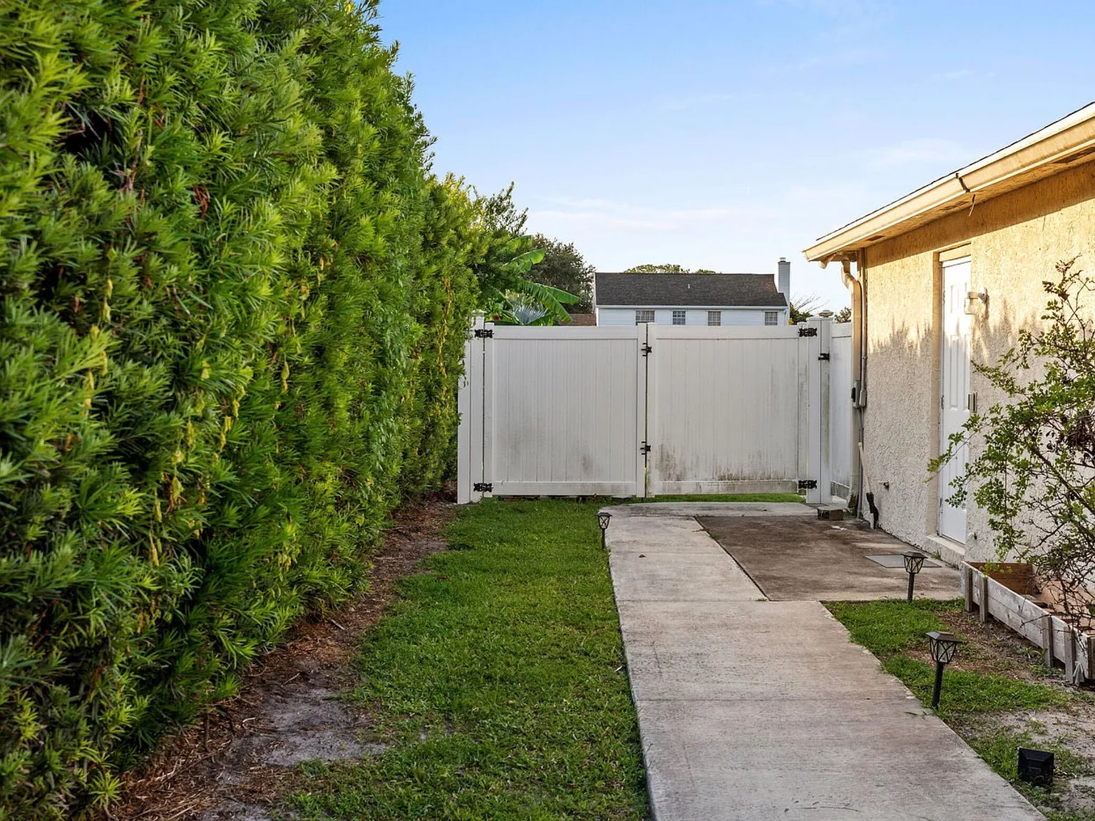 1 bed, 1.0 bath, 1100 sqft, $1,690 — Photo 4
