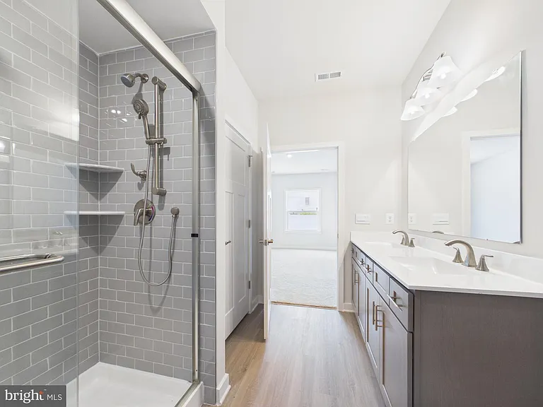 362 Baker Dr — Photo 35