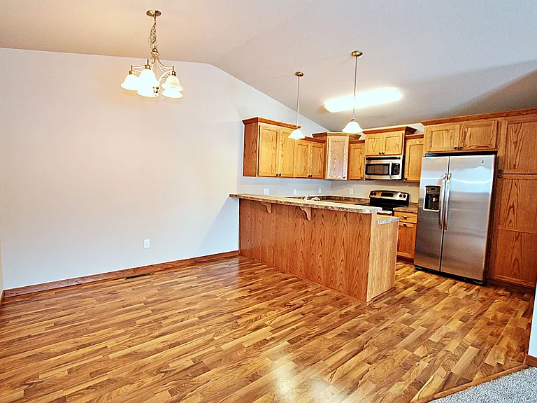 3111 8th St NE — Photo 4