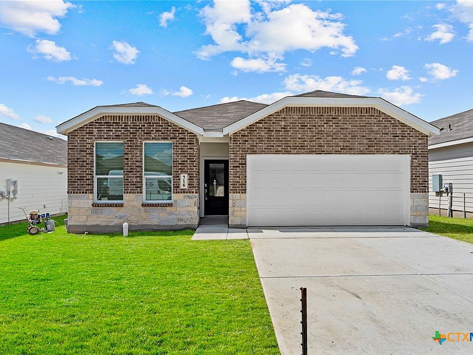 1st image of 716 Horsetail Ln