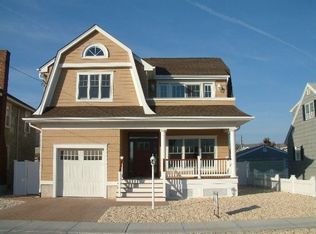 19 Guyer Ave, Lavallette, NJ 08735