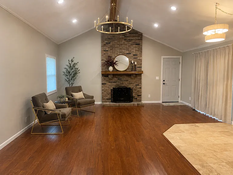 16116 Arbor Ct — Photo 3