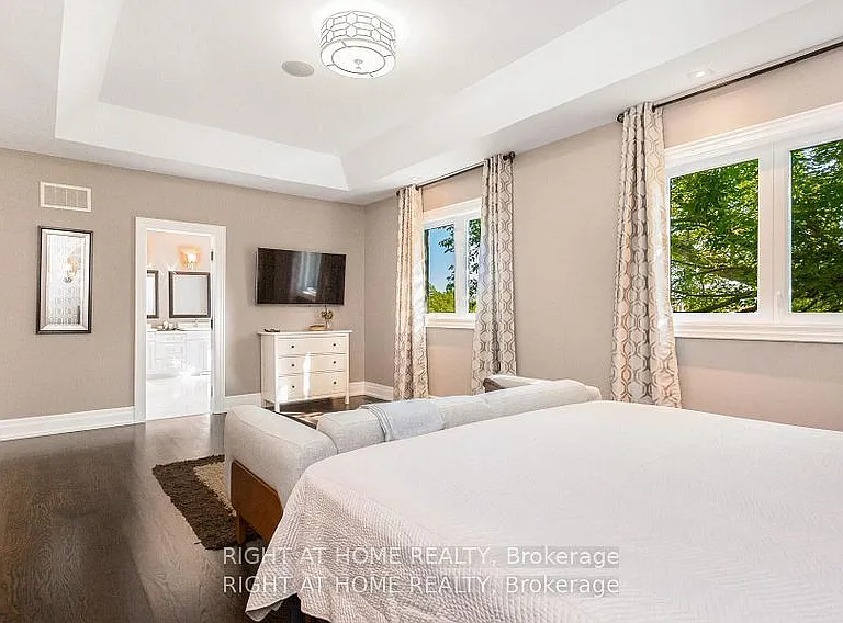 1220 Meredith Ave — Photo 22