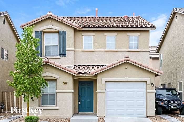 1st image of 1233 Plum Canyon St