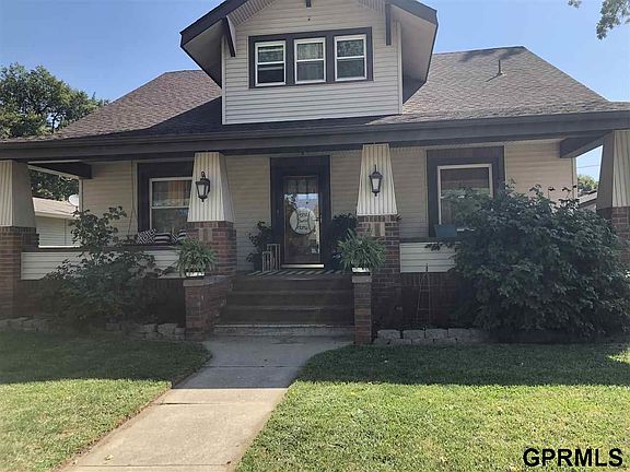 2nd image of 806 Washington Ave
