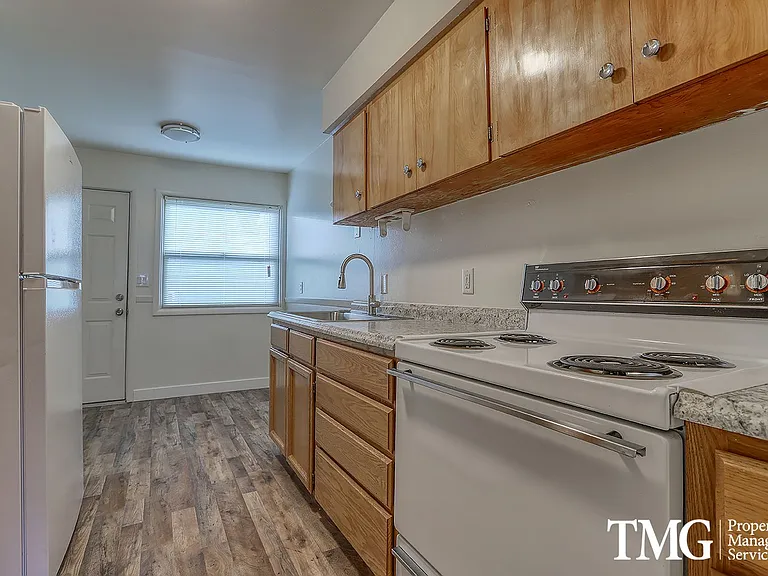 3010 SE 35th Ave — Photo 8