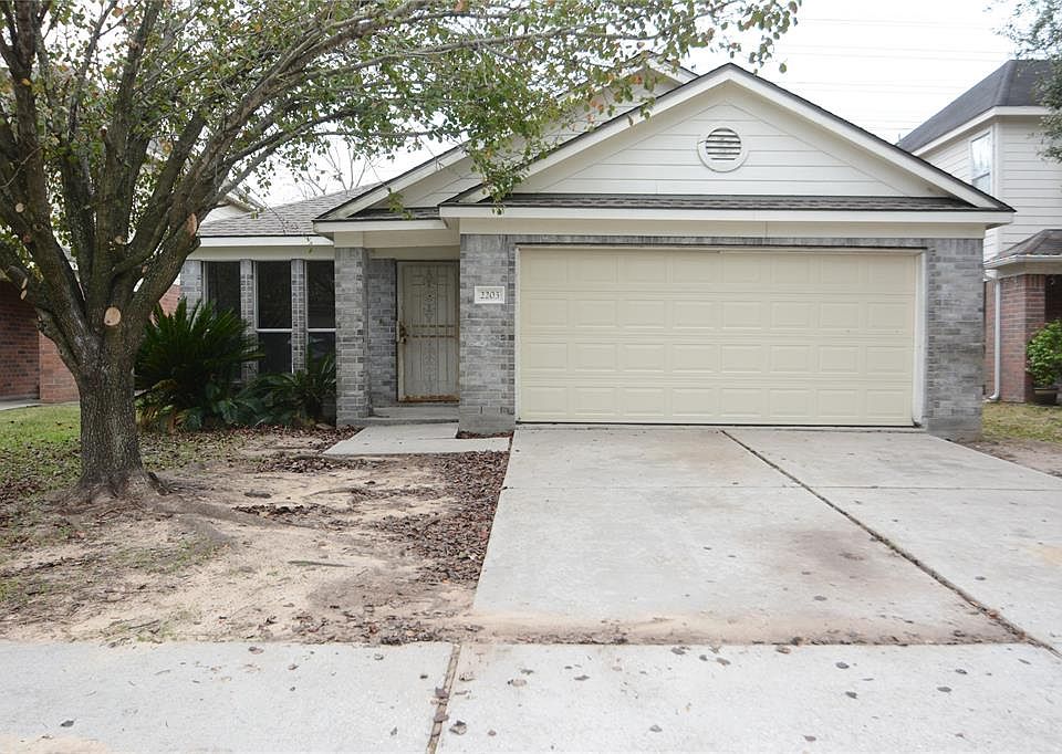 1st image of 2203 Hadden Hollow Dr