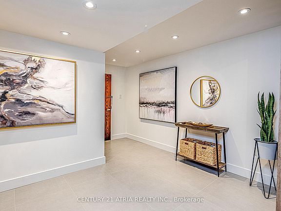 2nd image of 65 Harbour Sq #1401