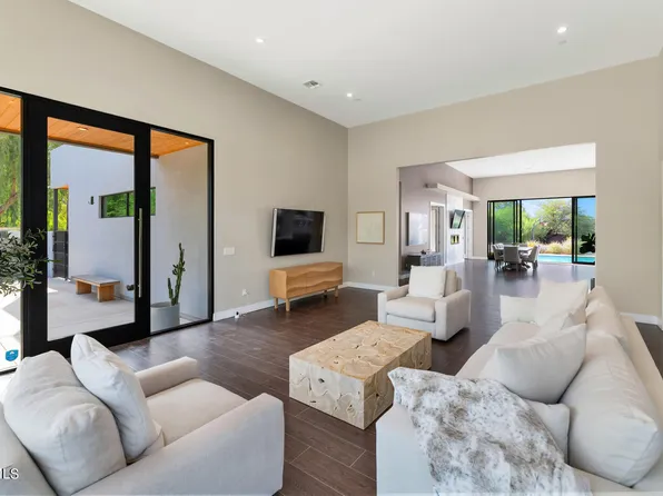 10195 E Cactus Rd, Scottsdale, AZ 85260