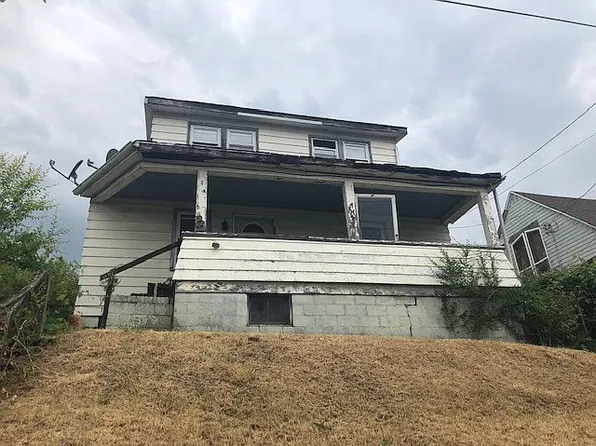 108 Teeple Ave, Donora, PA 15033