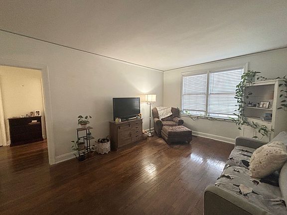 2nd image of 4103 Devine St APT H2