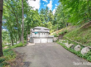 1840 Timber Trail Dr SE, Ada, MI 49301