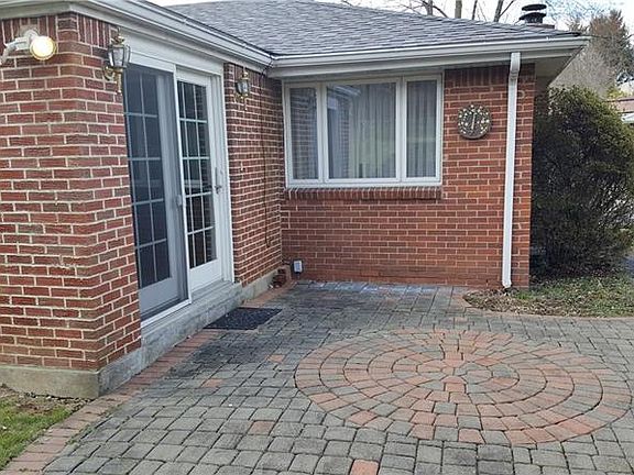 3rd image of 1641 Craig Dr
