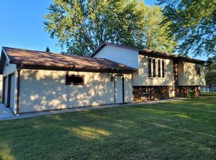 60328 210th Ave, Dodge Center, MN 55927