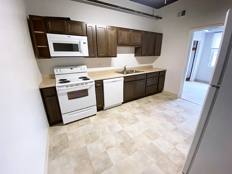 72 N Court St #72.5 — Photo 10