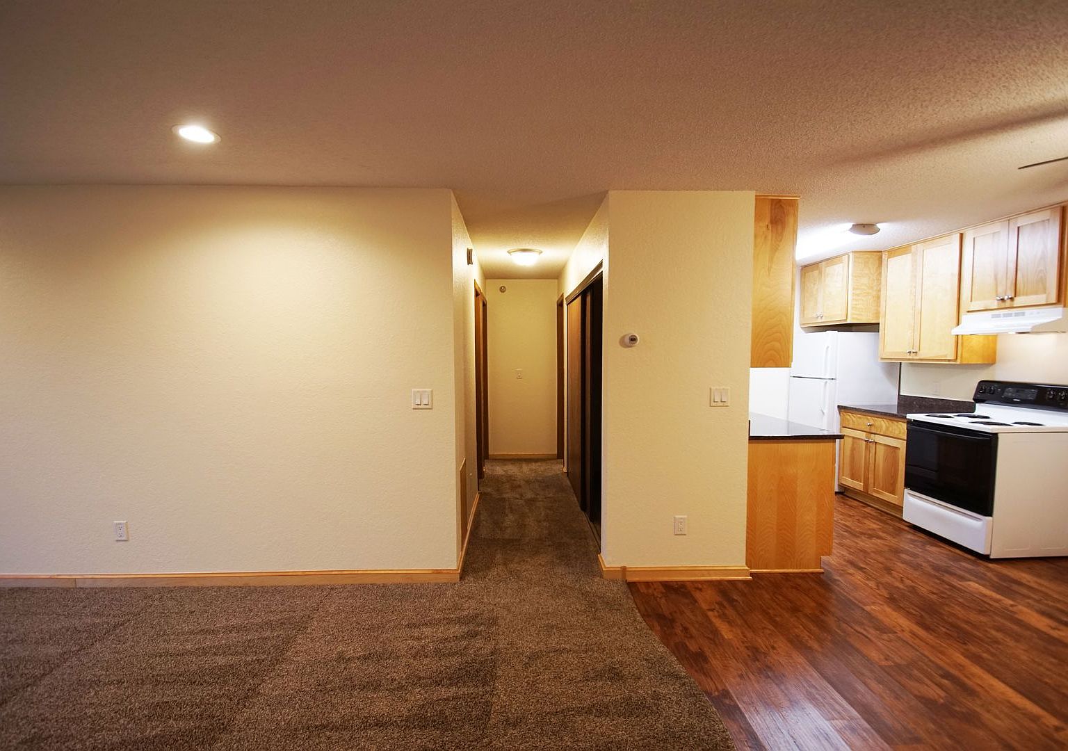 301 Burnsville Pkwy E 205, Burnsville, MN 55337 Zillow