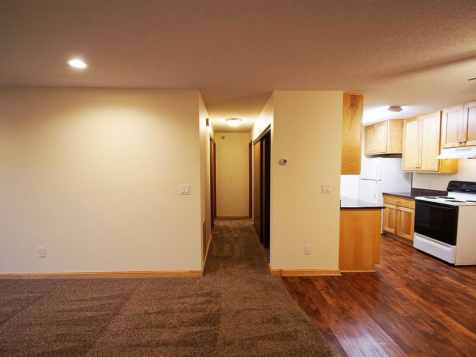 301 Burnsville Pkwy E Burnsville MN Zillow