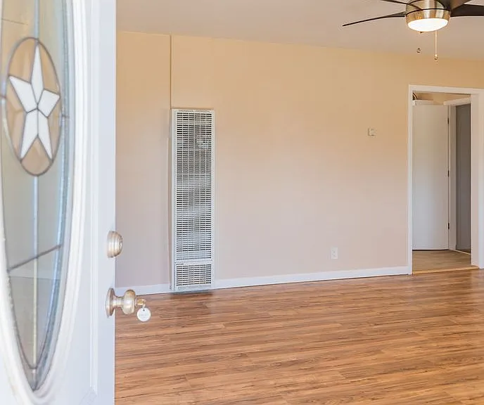 1740 Van Ct — Photo 2