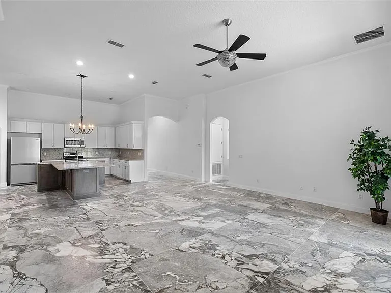 13121 Zori Ln — Photo 14