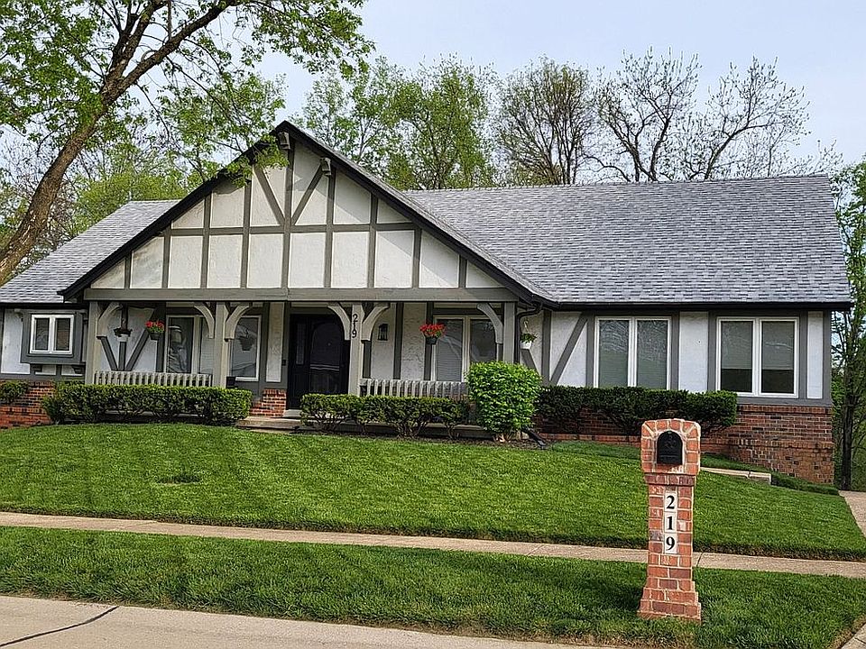 1st image of 219 Chianti Ct