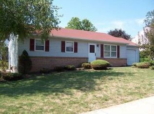 747 Evergreen St, Denver, PA 17517