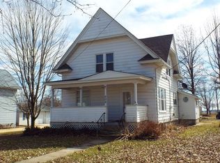 208 E Elm St, Strawberry Point, IA 52076