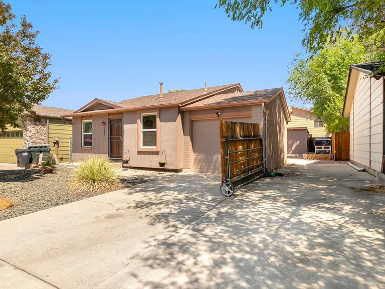 3117 Moonbeam Cir S — Photo 4
