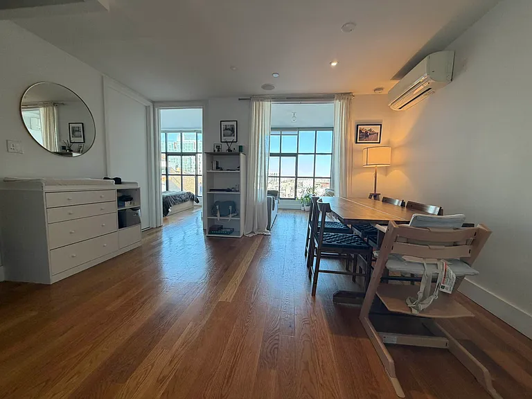 1040 Dean St #212 — Photo 2