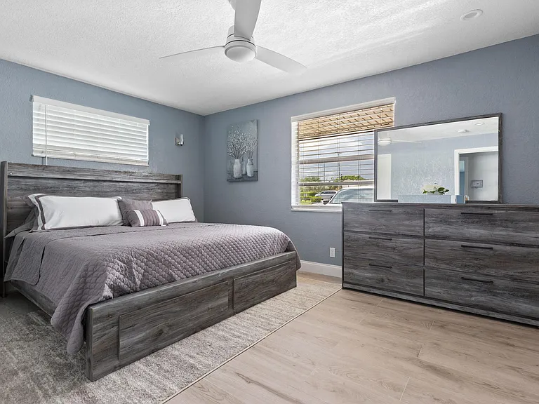 10044 Dasheen Ave — Photo 12