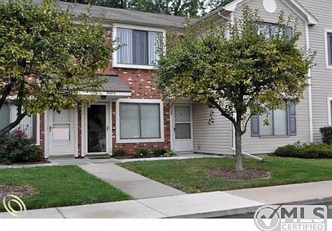 30675 Hidden Pines.jpg