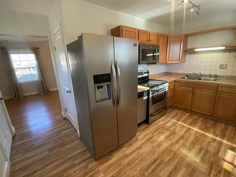 209 Homewood Dr — Photo 9