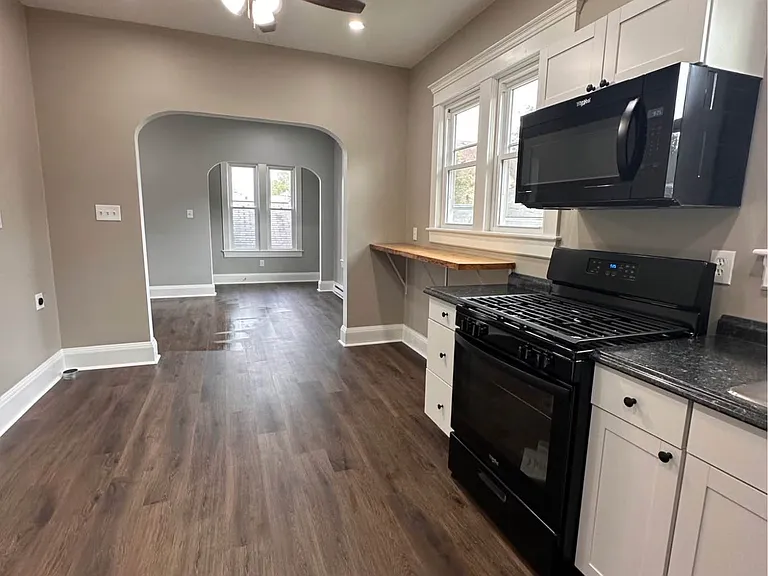 124 Park Blvd #1/2 — Photo 10
