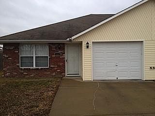 1st image of 1313 Stoneybrooke Dr