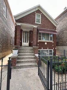 3820 S Honore St, Chicago, IL, 60609