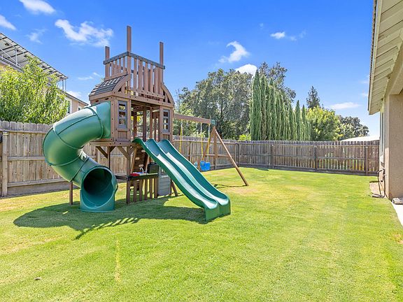 5th image of 6545 W Wren Avenue